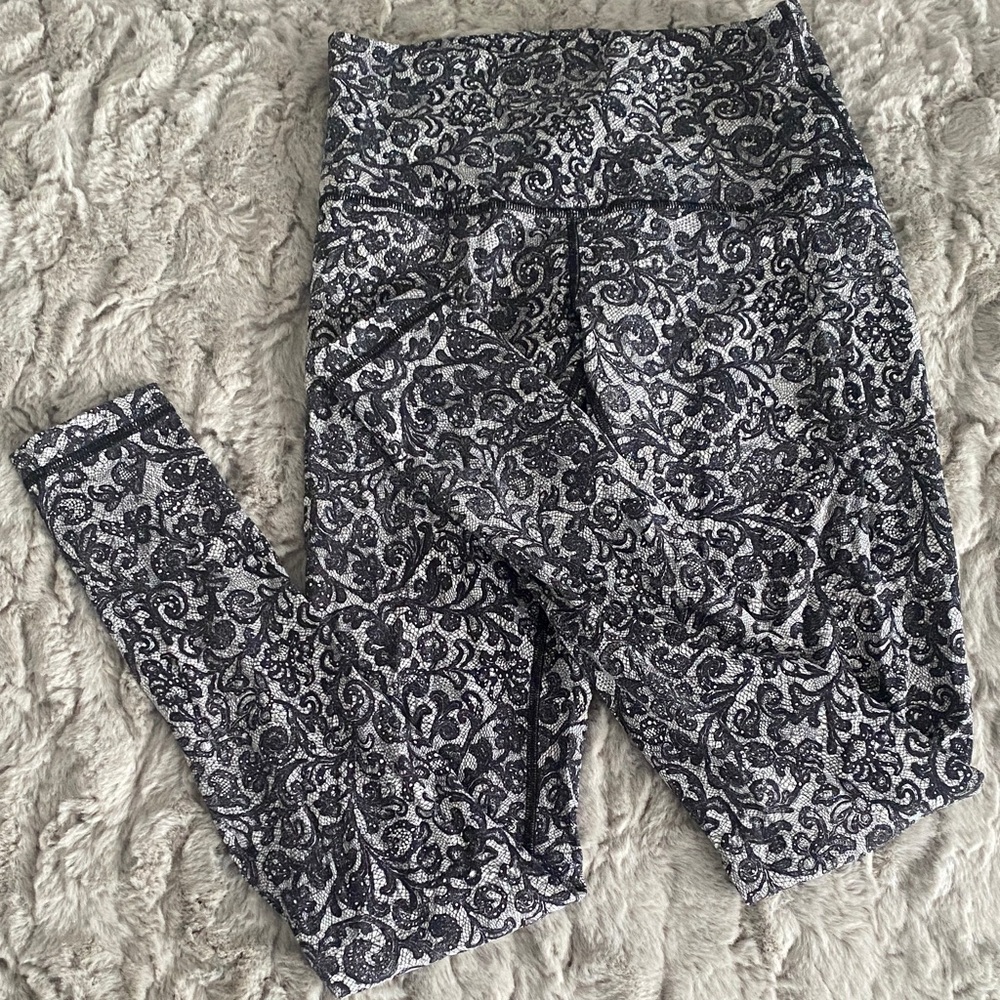 Lululemon Athletica Black and White Leggings